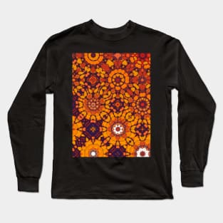 Transitioning Flower Shaped Pattern on Purple Background - WelshDesignsTP005 Long Sleeve T-Shirt